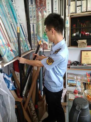 泰兴市雷霆出击 严查市场违禁渔具，守护渔业资源与水域生态